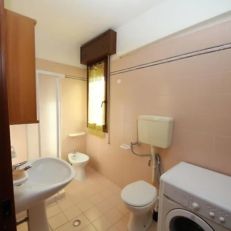 Apartment Casa Jolanda-9 By Interhome Rosolina Mare
