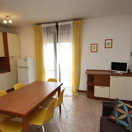 Casa Jolanda-9 By Interhome * Розолина-Маре